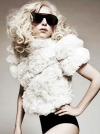 18" Amazing Long Curly Layered Lady Gaga Wigs